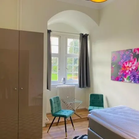 Schlosshotel Erwitte Отель Бад-Вестернкоттен