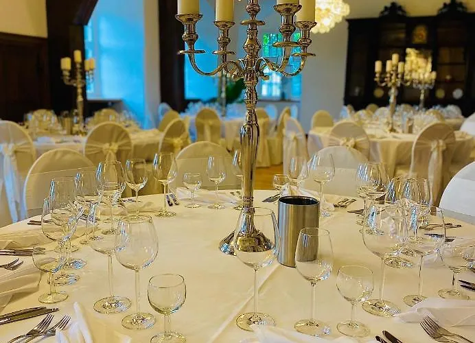 Schlosshotel Erwitte Otel 4*